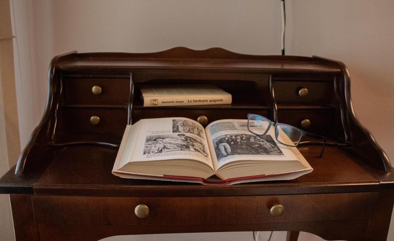 La Casa Di Adele Cagliari B&B Dış mekan fotoğraf