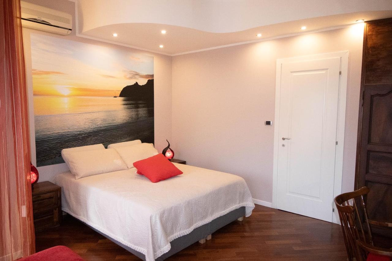 La Casa Di Adele Cagliari B&B Dış mekan fotoğraf
