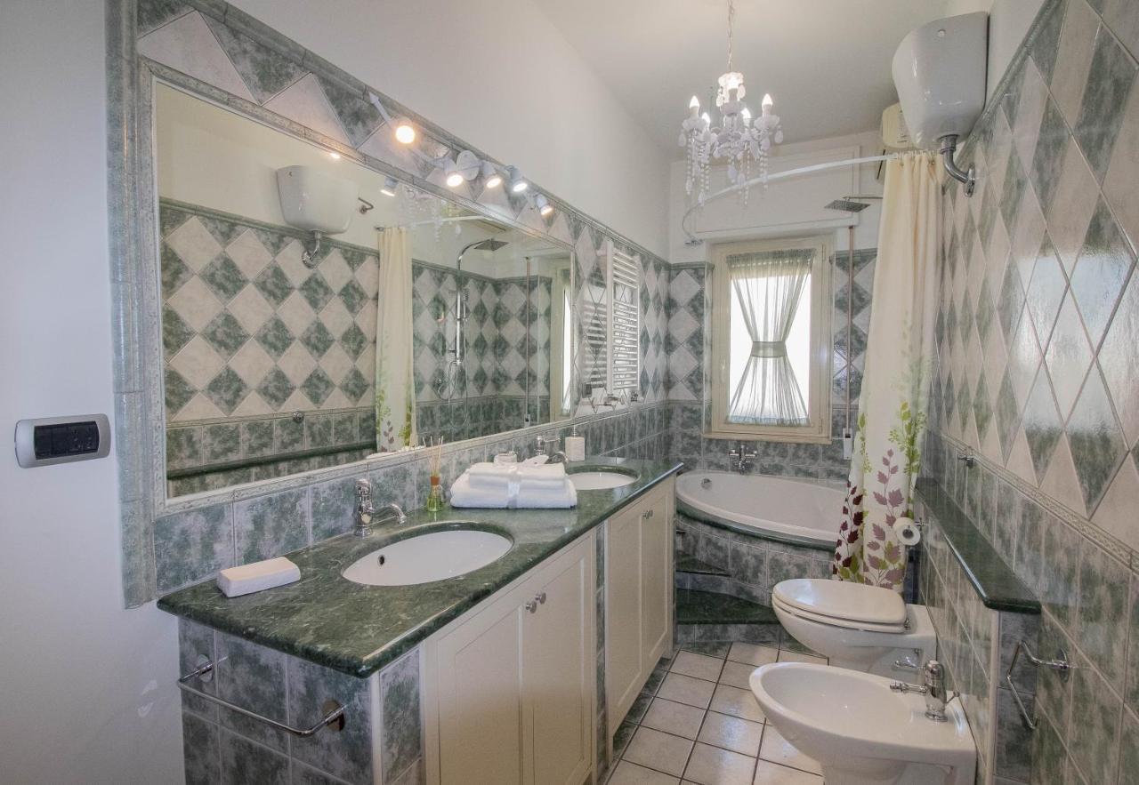La Casa Di Adele Cagliari B&B Dış mekan fotoğraf