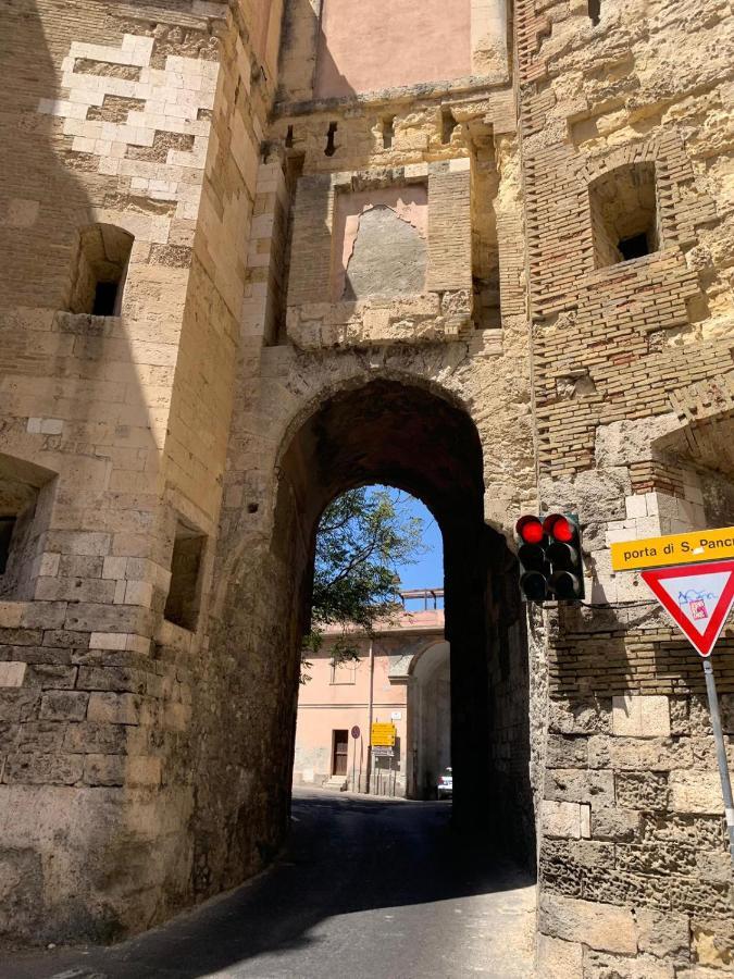 La Casa Di Adele Cagliari B&B Dış mekan fotoğraf