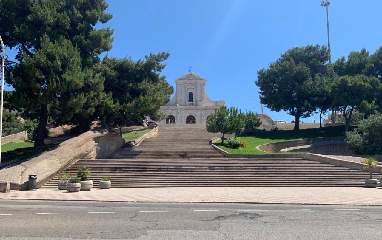 La Casa Di Adele Cagliari B&B Dış mekan fotoğraf