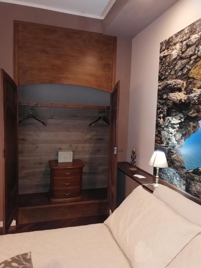 La Casa Di Adele Cagliari B&B Dış mekan fotoğraf